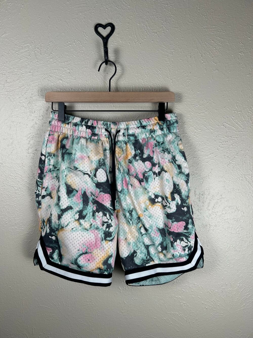 LCKR Shorts Mens Size Medium Colorful Athletic Mesh Workout Lined Gym Athleisure